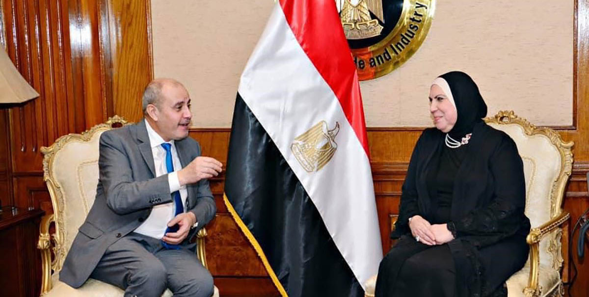 Minister of Industry, Trade and Supply Youssef Al Shamali (left) and his  Egyptian counterpart Nevin Jameh (right) review efforts towards strengthening cooperation on Thursday 