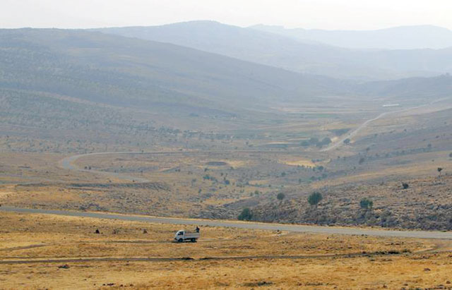 A general view of Mount Sinjar in northern Iraq, August  13, 2014  (Reuters file photo)