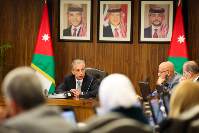 Prime Minister Jafar Hassan says, during a Cabinet session on Sunday, that the government has reduced the cost of servicing of this year's Eurobond debt by 40 per cent over past five months (Petra photo)