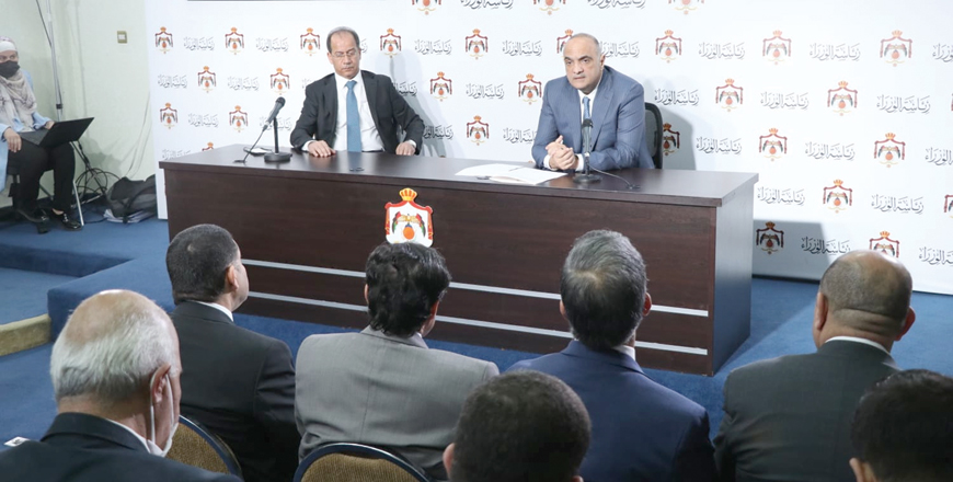 Prime Minister and Minister of Defence Bisher Al Khasawneh speaks during a press conference at the Prime Ministry to announce the launch of the National Employment Programme 2022 (Tashgheel) on Sunday (Petra photo)