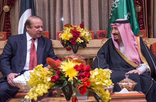 A photo provided by the Saudi Press Agency on Monday shows Saudi King Salman Bin Abdulaziz meeting with Pakistani Prime Minister Nawaz Sharif in the capital Riyadh (AFP photo/SPA/HO )