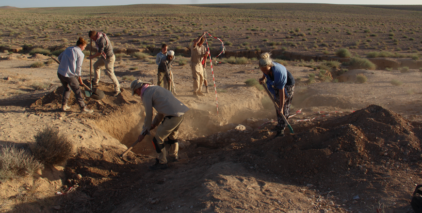 The Dutch archaeological team digs in the Udhruh hinterland where ancient irrigation system was built by the Nabataeans (Photo courtesy of Mark Driessen)