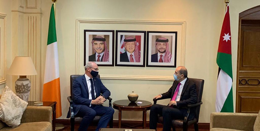 Deputy Prime Minister and Foreign Minister Ayman Safadi meets with Irish Foreign Minister Simon Coveney on Thursday (Petra photo)