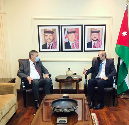 Deputy Prime Minister and Foreign Minister Ayman Safadi meets with UNRWA Commissioner General Philippe Lazzarini on Thursday (Photo courtesy of the Foreign Ministry)