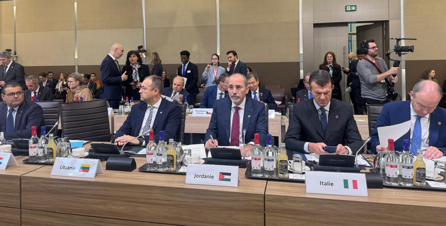 Deputy Prime Minister and Foreign Minister Ayman Safadi on Thursday stresses the urgent need for the international community to act immediately to help Lebanon meet the needs of over 1.2 million displaced people (Petra photo)