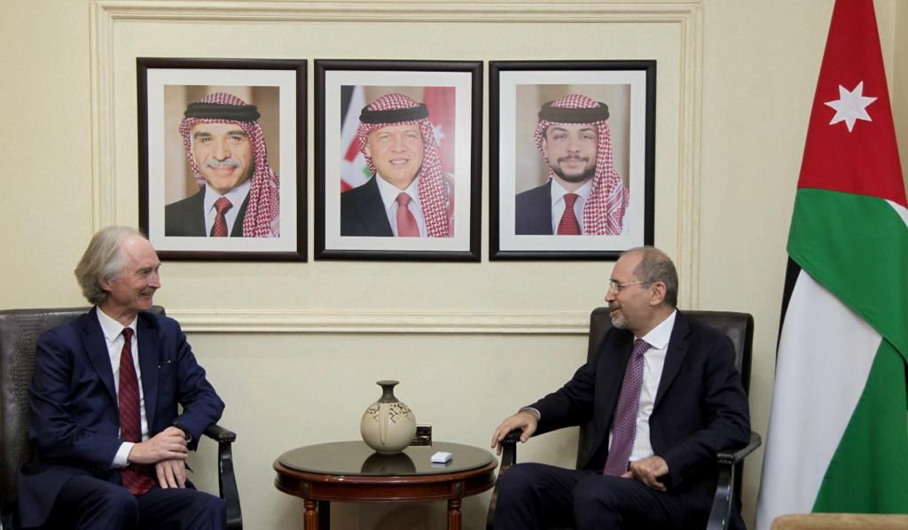 UN Special Envoy to Syria Geir Pedersen (left) and Deputy Prime Minister and Foreign Minister Ayman Safadi (right) meet over means to reach a political solution for the Syrian Crisis on Wednesday (Petra photo)