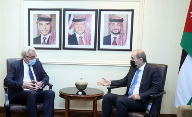 Deputy Prime Minister and Foreign Minister Ayman Safadi meets with UN Special Coordinator for the Middle East Peace Process Tor Wennesland on Monday (Photo courtesy of Foreign Ministry)