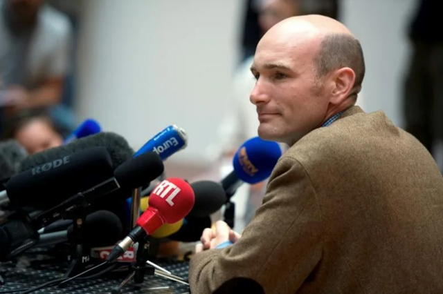 French journalist Nicolas Henin during a September 2014 news conference in Paris (AFP photo)