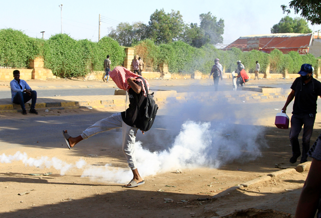 Sudanese security forces fire tear gas on protesters during a demonstration calling for civilian rule and denouncing the military administration, in the capital Khartoum's twin city of Umdurman, on Wednesday (AFP photo)