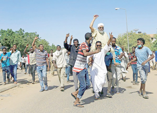 Protesters took to streets in protest of harsh economic situation in Khartoum, Sudan, in January (Reuters photo)