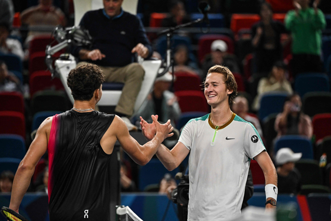 Sebastian Korda (right) is congratulated by USA’s Ben Shelton after the former’s win at their men’s singles quater-final match at the Shanghai Masters tennis tournament in Shanghai on Thursday (AFP photo)