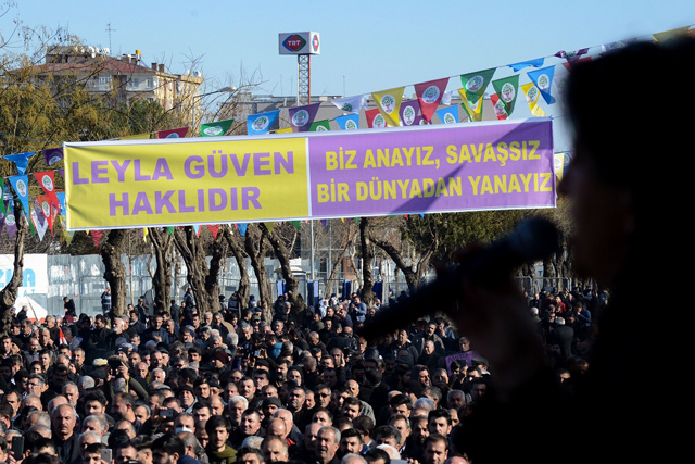 Protesters gather under a banner reading ‘Leyla Guven is right’ during a rally in the Kurdish-majority city of Diyarbakir, southeastern Turkey, in support of the jailed lawmaker who has been on hunger strike for more than two months, on Saturday (AFP photo)