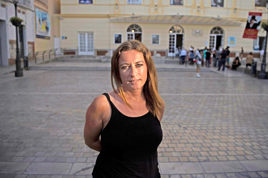 Joan Corrigan, 41-year-old expat from Northern Ireland, poses in Malaga on July 21 (AFP photo)