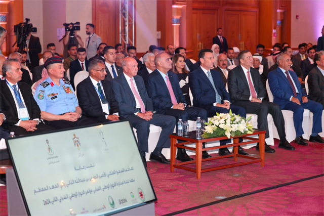Prime Minister Bisher Khasawneh on Monday inaugurates the second Youth National Dialogue Conference (Petra photo)