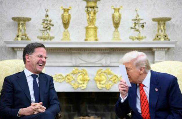 US President Donald Trump and NATO Secretary General Mark Rutte share a laugh before speaking to the press in the Oval Office of the White House in Washington, DC, on March 13, 2025  (AFP photo)