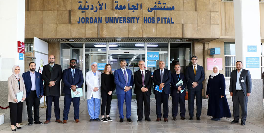 Director-General of the University of Jordan Hospital Nader Bsoul and a delegation from the Islamic Relief USA, headed by CEO Ahmed Shehata, on Thursday discuss ways to enhance cooperation and opportunities for implementing joint medical campaigns (Petra photo)