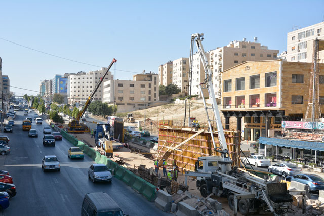 Traffic via the Sahafeh tunnel on Queen Rania Street will be closed as of Friday under the fourth phase of the Bus Rapid Transit project (Photo by Amjad Ghsoun)