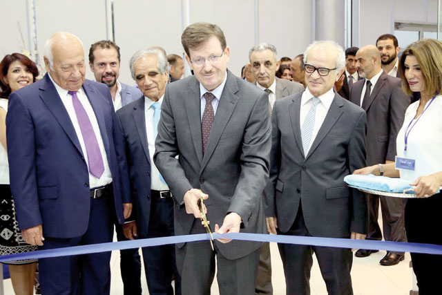 Minister of Health Mahmoud Sheyyab inaugurates the BabyCord centre in Amman on Wednesday  (Photo courtesy of BabyCord centre)