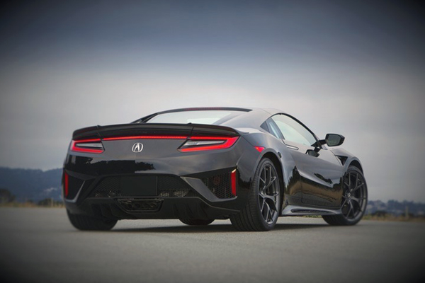 2017 Acura NSX supercar hybrid (Photo courtesy of Acura)