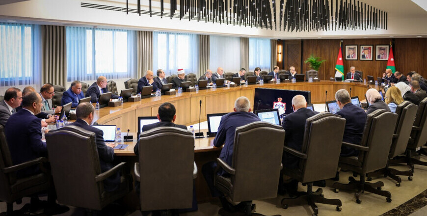 Prime Minister Jafar Hassan chairs a Cabinet session on Wednesday, during which a number of agreements with Italy, France, Germany, EU, Malta were signed to enhance water and food security  (Petra photo)