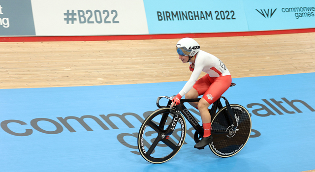 Gold medallist England’s Laura Kenny reacts after winning in the women’s 10km scratch race cycling event at the Commonwealth Games in London on Monday (AFP photo by Adrian Dennis)