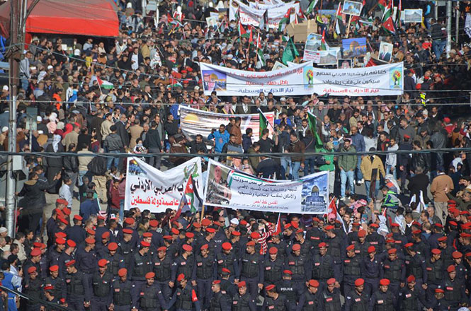 Thousands rally downtown Amman on Friday to protest US President Donald Trump's decision to recognise Jerusalem as the capital of Israel (Photo by Muath Freij)