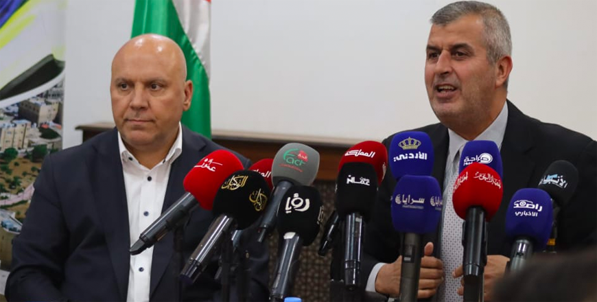 Energy and Mineral Resources Minister Saleh Kharabsheh on Monday launches a new phase of the solar panel and water heater installation support programme for homes, covering 30 per cent of the cost (Photo courtesy of Energy Ministry)