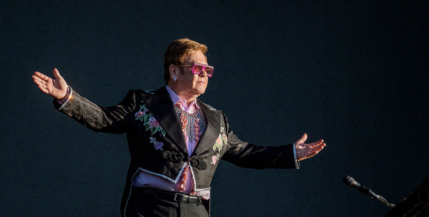 A hip operation has forced Elton John to postpone several dates from his long-running farewell tour (AFP photo by Fabrice Coffrini)