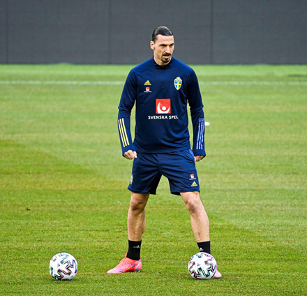 Sweden’s forward Zlatan Ibrahimovic plays the ball during a training session of Sweden’s national football team in Stockholm on Tuesday, prior to their World Cup qualifier against Georgia on Thursday (AFP photo by Jonathan Nackstrand)
