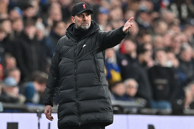  Liverpool’s German manager Jurgen Klopp gestures on the touchline against Chelsea during their English League Cup final match in London on Sunday (AFP photo by Justin Tallis)