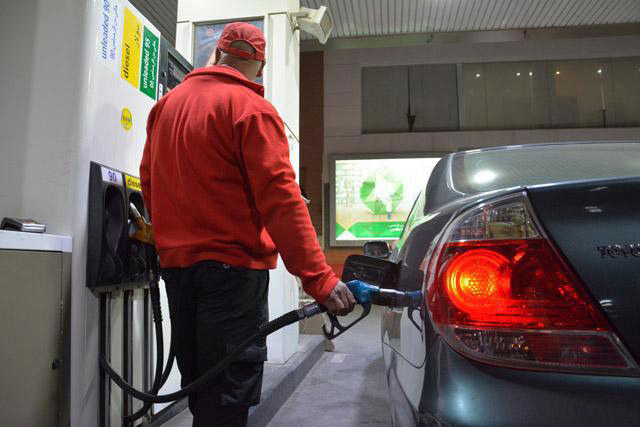 The government’s fuel pricing committee on Saturday decided to decrease the prices of a number fuel derivatives for November (File photo)