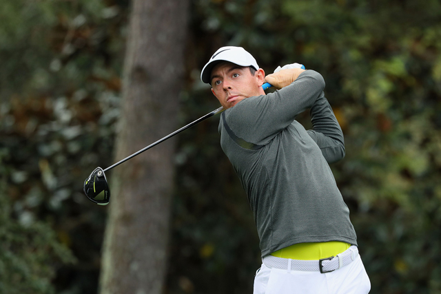 Rory McIlroy of Northern Ireland plays a shot on the 15th tee during practice on Wednesday prior to the start of the 2017 Masters Tournament in Augusta, Georgia  (AFP photo by Andrew Redington)