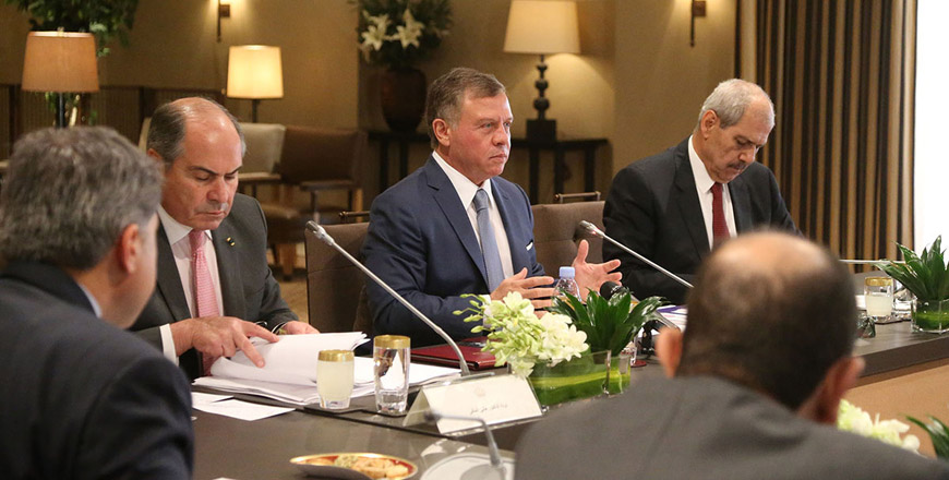His Majesty King Abdullah chairs a meeting to launch an economic stimulation plan on Wednesday  (Photo courtesy of Royal Court)