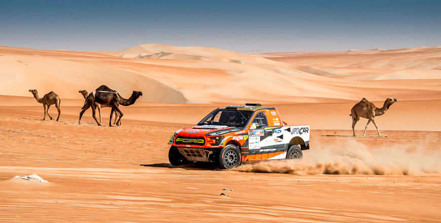 A 4x4 truck races across the desert in the Wadi Rum area of Jordan (Photo courtesy of Jordan Motorsport Media Service)