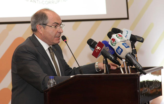 Prime Minister Hani Mulki delivers a speech at a ceremony in Amman on Thursday to launch the 'National Strategy for Integrity and Anti-Corruption 2017-2025' (Petra photo)
