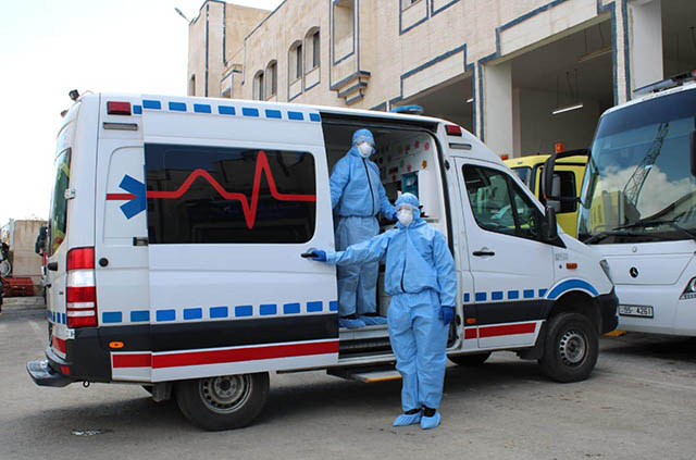Doctors, nurses and healthcare providers across the Kingdom are drawing praise from the public for working on the frontlines of Jordan's fight against the coronavirus pandemic (Petra photo)