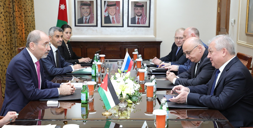 Deputy Prime Minister and Foreign Minister Ayman Safadi meeting with Russian Special Presidential Envoy for Syria Alexander Lavrentiev and a number of senior officials from the Russian foreign and defence ministries in Amman on Wednesday (Petra Photo)