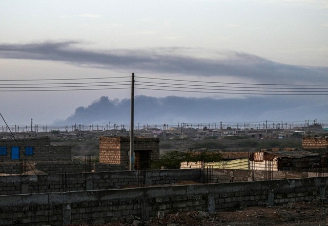 Smoke rises from the airport of Port Sudan following reported attacks early on May 4, 2025 (AFP photo)