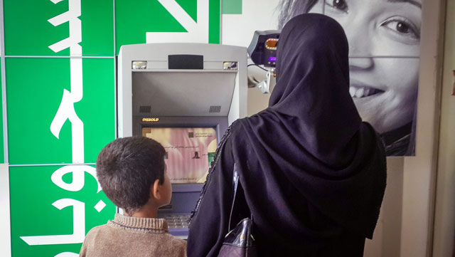 UNHCR monthly cash assistance in Jordan currently provides support for almost 30,000 vulnerable refugee families (Photo courtesy of UNHCR)