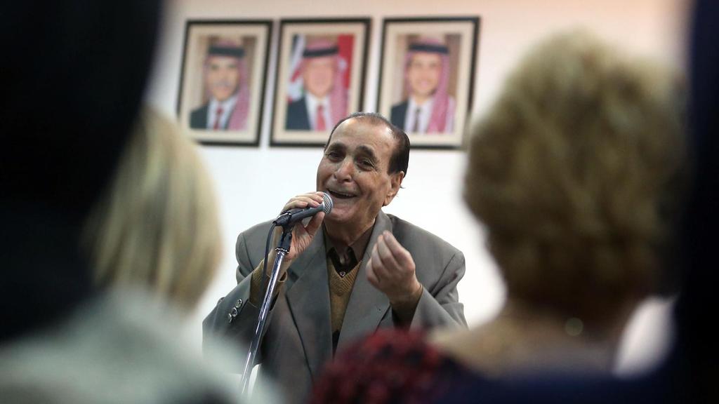  Jordanian singer Mohamed Wahib sings with the Beit Al Rowwad ensemble during a concert at Hussein Cultural Center in Amman on March 13, 2018 (AFP photo)
