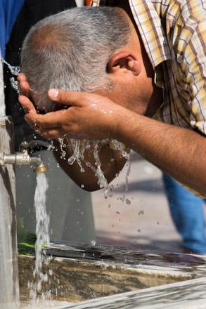 The demand for water has reached new levels with the increase in temperatures, according to the Water Ministry  (File photo)