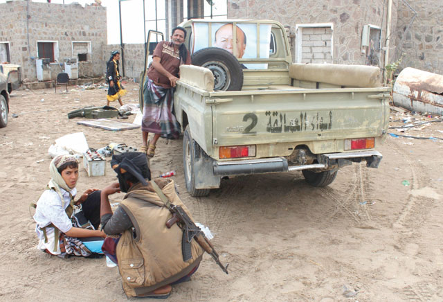 A fighter from the separatist Southern Transitional Council rest at a military camp in the northern Dar Saad district of Aden on Wednesday  (AFP photo)